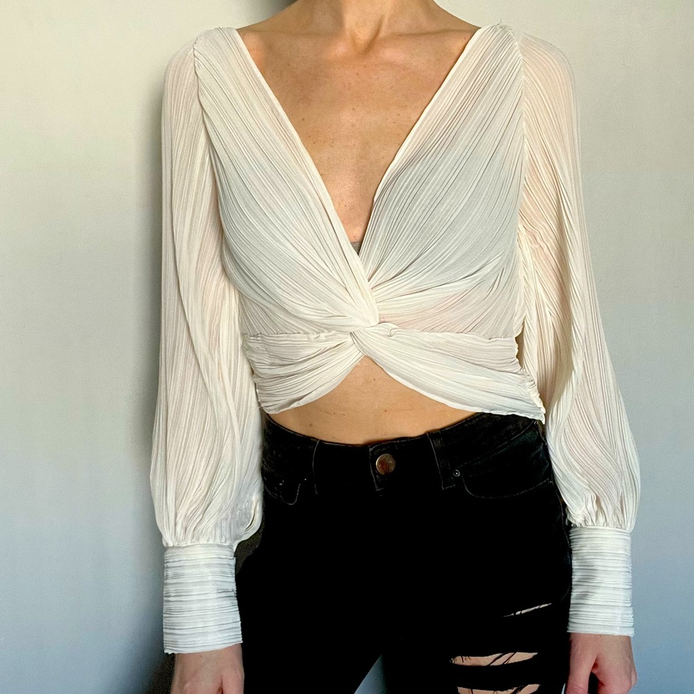 Zara size M cropped blouse long sleeve top pleated side zip cross front
